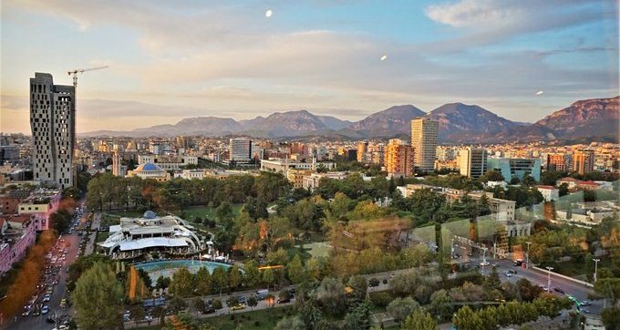 Perqendrimi ne Tirane: Gati nje e treta e popullsise urbane jeton ne kryeqytet